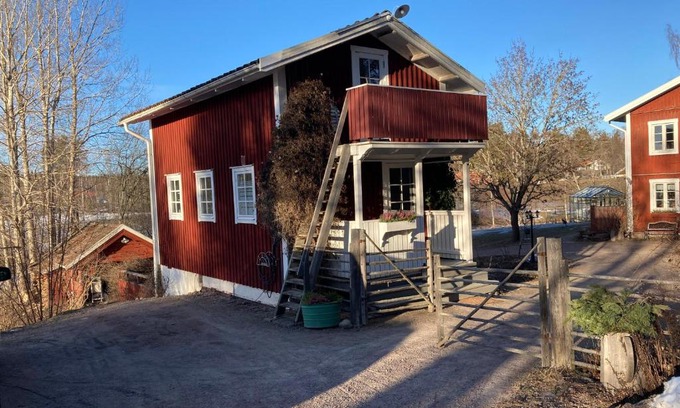 Hogbo Villa | Grindstugan Högbo