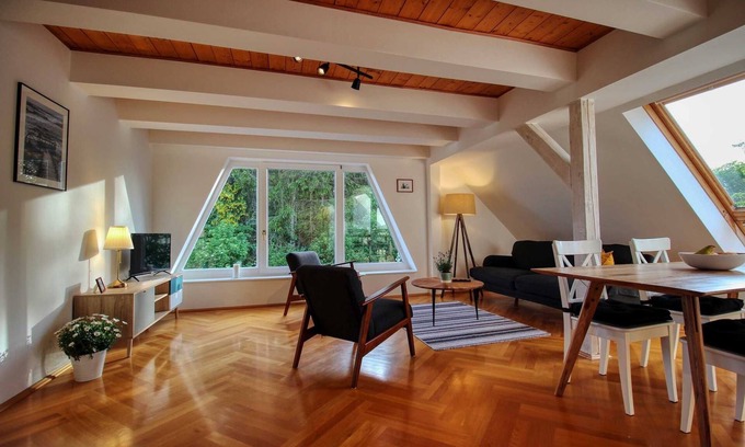 Stahlbrode Appartement | Große Giebelwohnung im Fischerhaus von 1877 - Ferienhaus Makrele von 1877