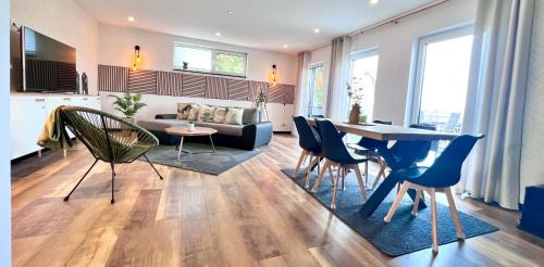 Petershagen Appartement | Große Wohnung & Apartment Sauna & 4 Badezimmer Netflix
