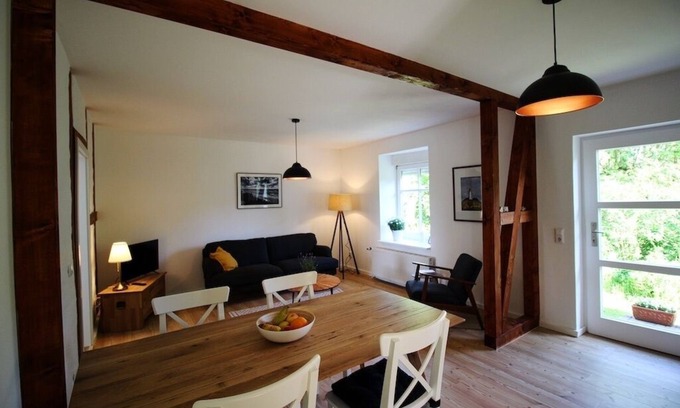 Stahlbrode Appartement | Große Wohnung im Ferienhaus Makrele von 1877