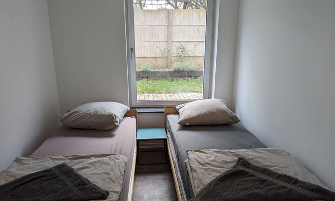 Marienfelde Appartement | Große Wohnung mit 5 Schlafräumen