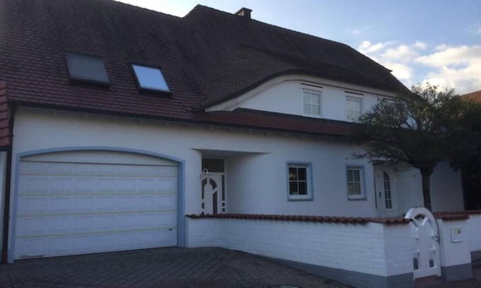 Dormitz Appartement | Großzügig-wohnen Nahe Erlangen - Nürnberg