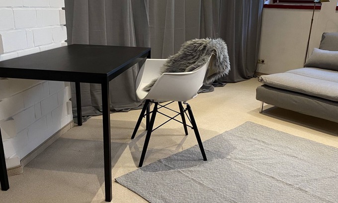Rastede Appartement | Großzügige Ebenerdige Ferienwohnung, Ruhig Gelegen