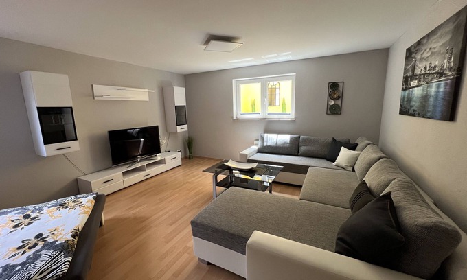 Oberwarngau Appartement | Großzügige Ferienwohnung im Oberland