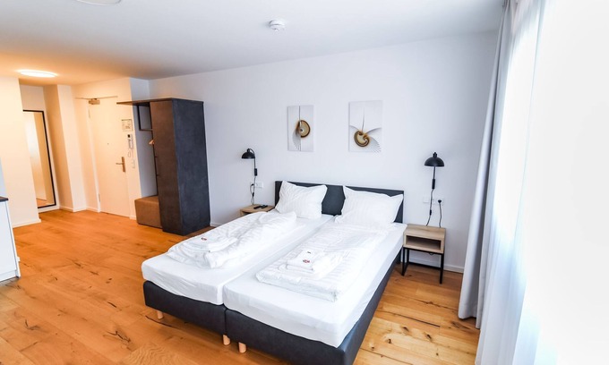 Friedrichshain Appartement | Großzügiges Apartment im 1.OG mit Lift in Berlin