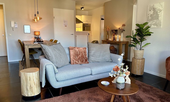 Groet Appartement | Groet: Komfortabel und Schön Eingerichtete Wohnung 2000 m vom Herrlichen Strand