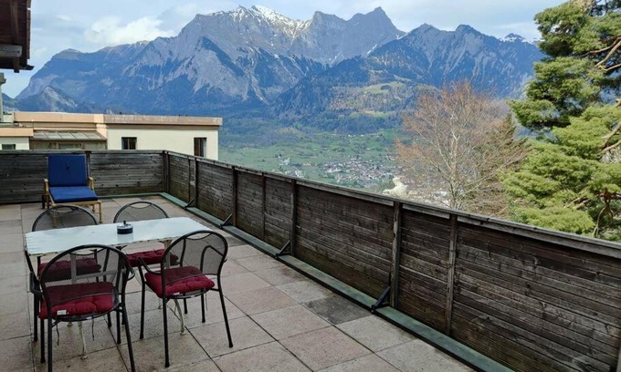 Pizol Appartement | Grosse 2 ZImmer Wohnung mit Terrasse