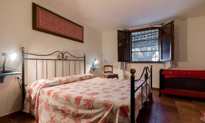 Sant'Antioco Appartement | Appartement au rez-de-chaussée, 2 chambres, 1 salle de bain, jardin exclusif, vue mer.
