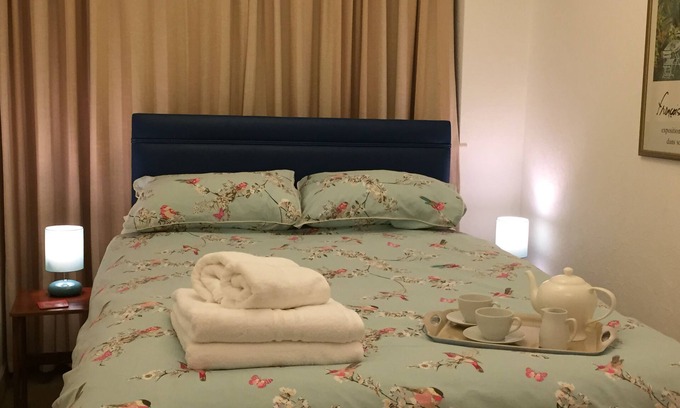 Brecon Appartement | Rez-de-chaussée Brecon appartement. No 6 Boleyn House. Wifi gratuit. Cuisine et salle de bain