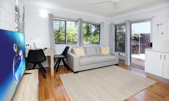 Cairns North Appartement | Ground Floor Easy Unit Close to City 4