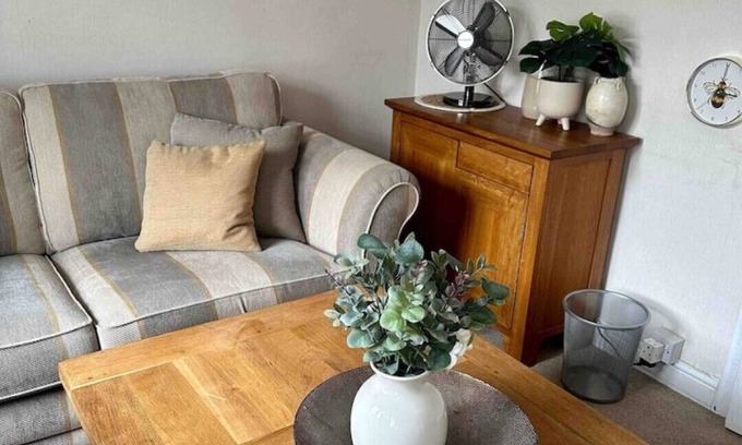 Abingdon Appartement | Ground floor flat; very homely 2 bed apartment sleeps 5
