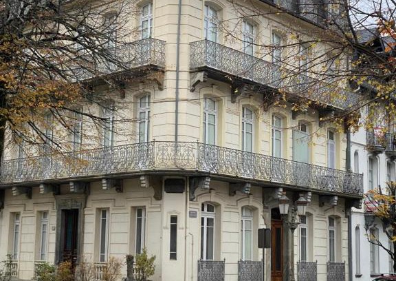 Bagneres-de-Luchon Appartement | Ground Floor - Hauseman Building close to Thermes