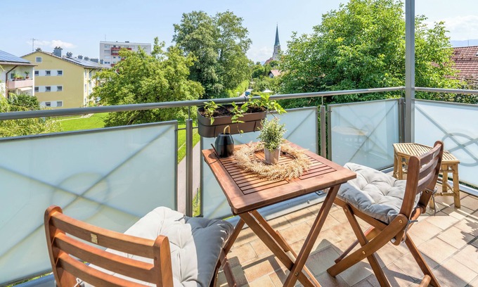 Freilassing Appartement | Ground floor M Bright 70m² 2-room apartment near Salzburg
