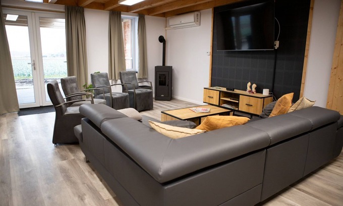 Municipality of Oirschot Maison | Group accommodation near our own food forest