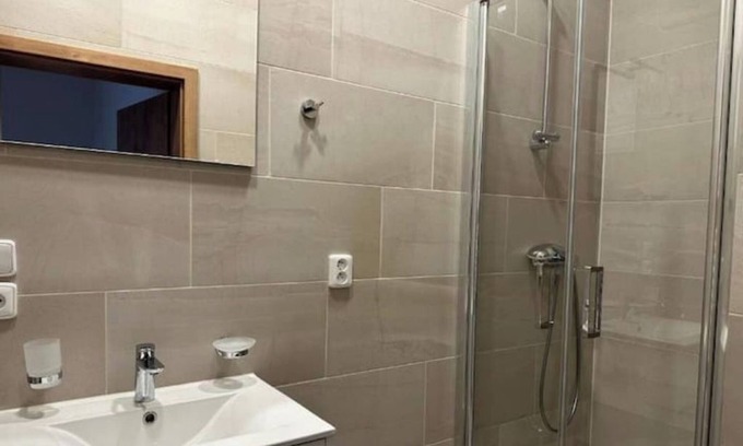 Karlin Appartement | Group family apartment near Florenc walk to center