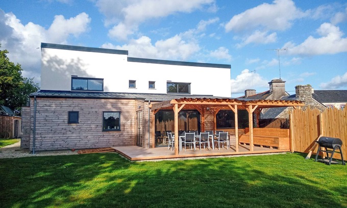 Peillac Maison | Gîte de groupe 15 personnes - Hébergement tout équipé