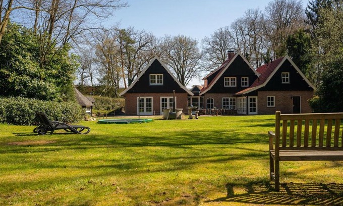 Losser Maison | Group House in Twente with Hot Tub