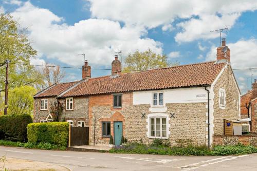 Roughton Maison | Grove Corner
