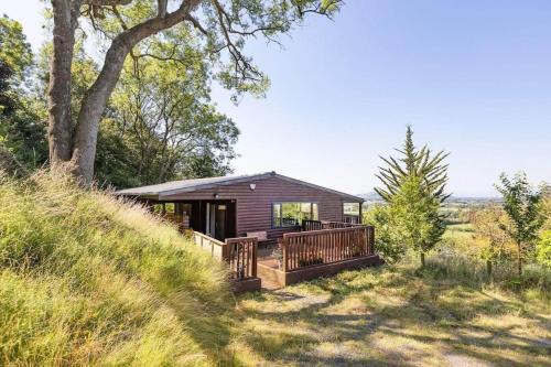 Webbington Maison | Grove Lodge, Contemporary Cabin in Mendip Hills
