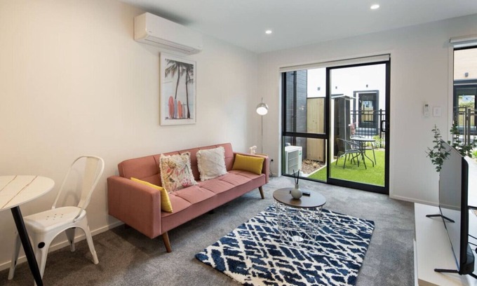 Lower Hutt Maison | Groveview Oasis: 1BR Retreat