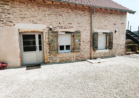 Saint-Jean-de-Vaux Maison | Gte du Moulin Brochat 3 with jacuzzi area