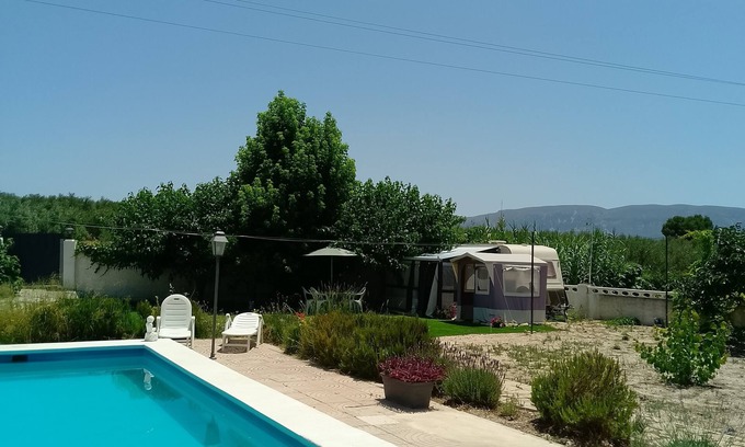 Gaianes Maison | guest caravan with pool