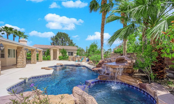 Spring Valley Maison | Guest House #A Poolside Oasis King Bed, BBQ, Basketball, Pool & Spa