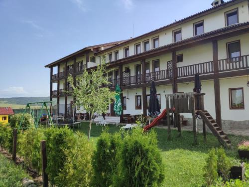 Belchin Maison | Guest House Belchin View