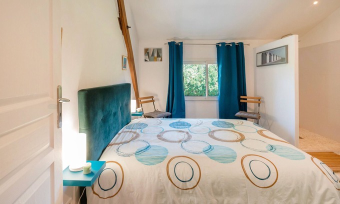 Mauleon-d'Armagnac Lit Et Petit-Déjeuner | Guest House 'Chene' with Shared Terrace, Wi-Fi and Air Conditioning