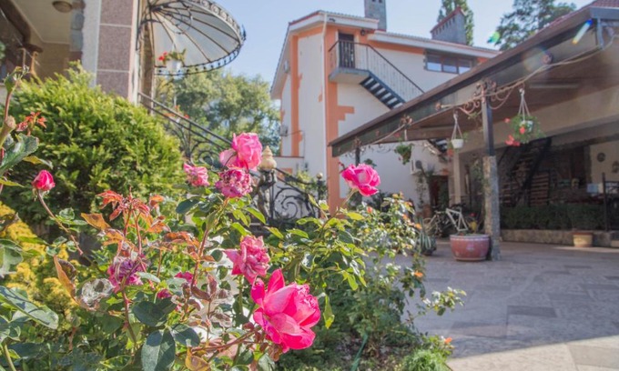 Vapnyarka Hôtel | Guest House Montreal