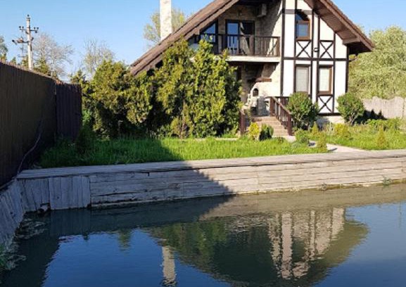 Vylkove Chalet De Ski | Guest House on Lesnaya