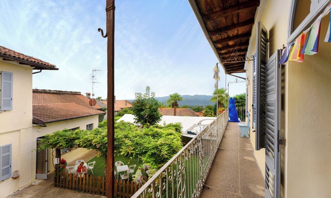Ameno Maison | Maison d'hôtes "Quadrifoglio" à Lago d'Orta avec balcon, jardin partagé et Wi-Fi