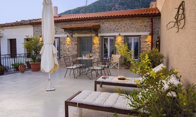 Arachova Maison | Guest house Simou avec vue