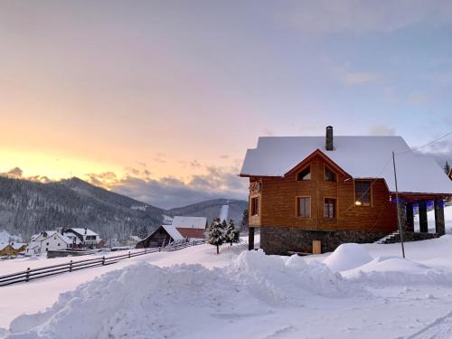 Polyanytsya Maison | Guest House Velet