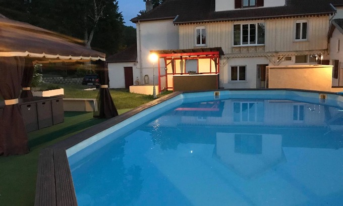 Mirecourt Maison | Chambre d'Hôte Villa Sainte Barbe