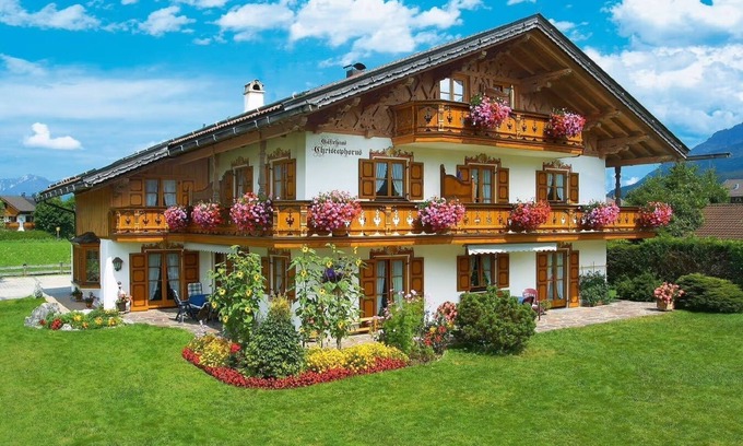 Kruen Appartement | Appartement "Alpenglühn" avec vue sur les montagnes, jardin partagé et Wi-Fi