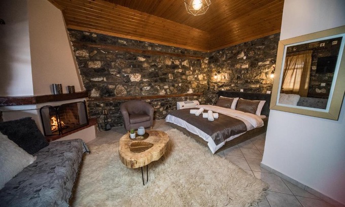 Aghios Athanasios Maison | Guesthouse Nefeli