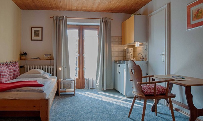 Tegernsee Appartement | One-Room Apartment - Gästehaus Max-Josef