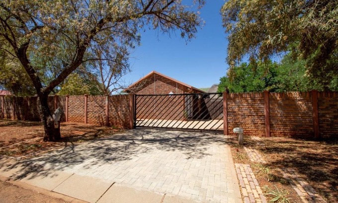 Klerksdorp Maison | Guesthouse@Spekboom