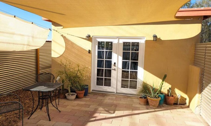 Campus Farm Appartement | Guesthouse w/private access and patio