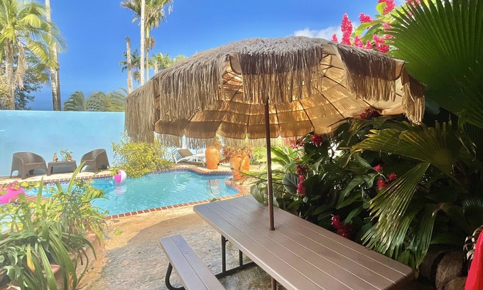 Bouvet Island Maison | Guesthouse with pool, pool table and BBQ! Near beaches, rivers and lakes.