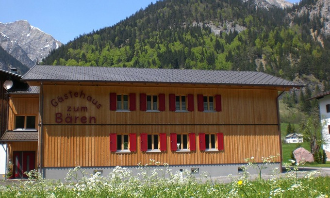 Wald am Arlberg Appartement | Guesthouse zum Bären