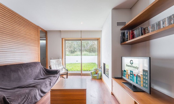 Gulpilhares Maison | GuestReady - Amazing Family house with a garden