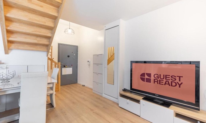 Aubervilliers Appartement | GuestReady - Architect-Designed Retreat near Paris