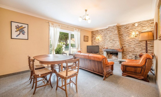 Magoito Maison | GuestReady - Poolside Paradise near Sintra