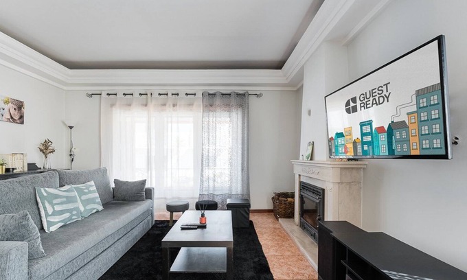 Coimbra Maison | GuestReady - Wild Stork House