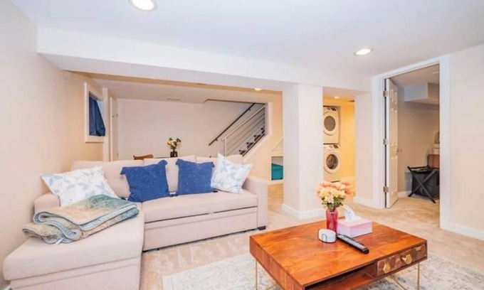 Brightwood Park Appartement | Guests suite-Centrally located for Extended stays!