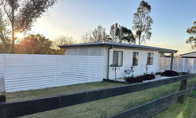 Louth Park Maison | Gullivers Guest House