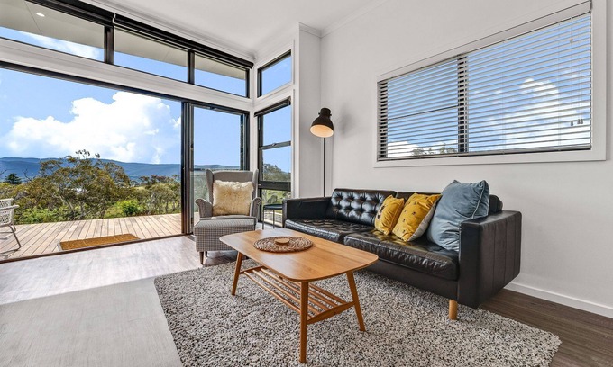 East Jindabyne Cabine | Gum Eco Lodge at Peak View Farm