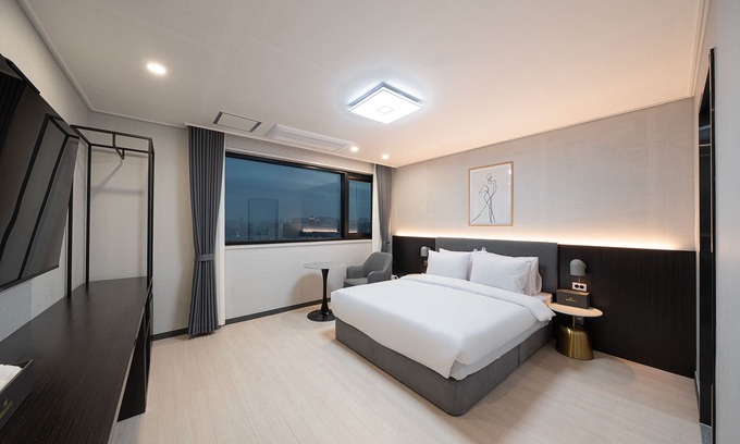 Gunsan Lit Et Petit-Déjeuner | Gunsan Hound Hotel